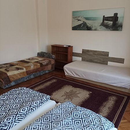 Bandi Vendeghaz Lägenhet Verpelét Exteriör bild